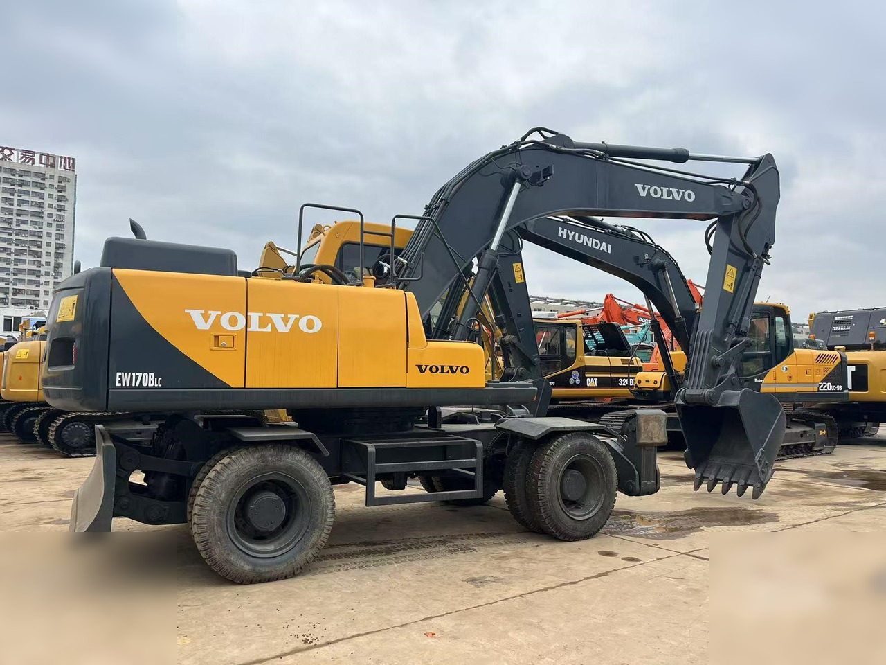 volvo ew170