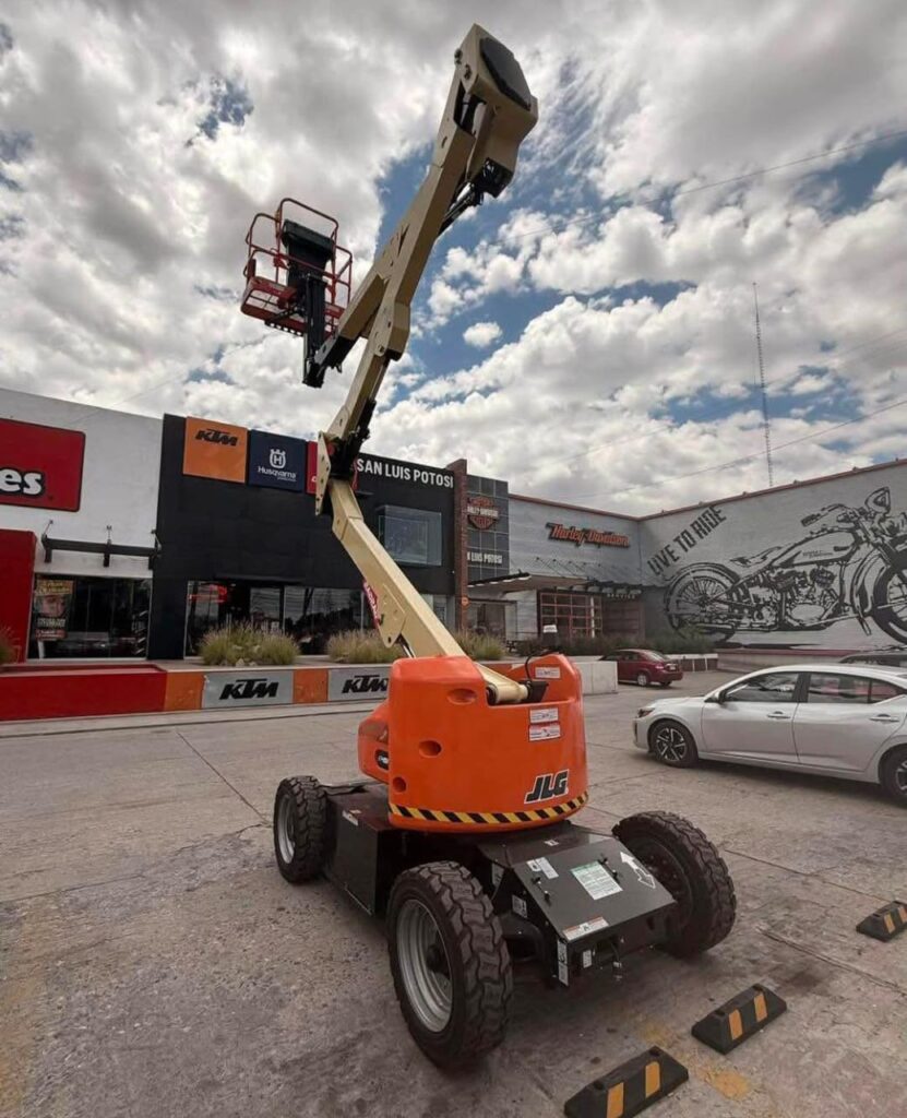 Boom Lift Rental Dubai whatsapp image 2025 09 23 at 14.02.33 5663276b